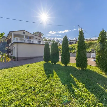 Maria 1 With Shared Pool Buzet