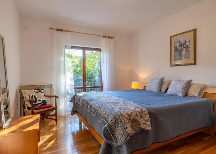 Maria 1 With Shared Pool Daire *