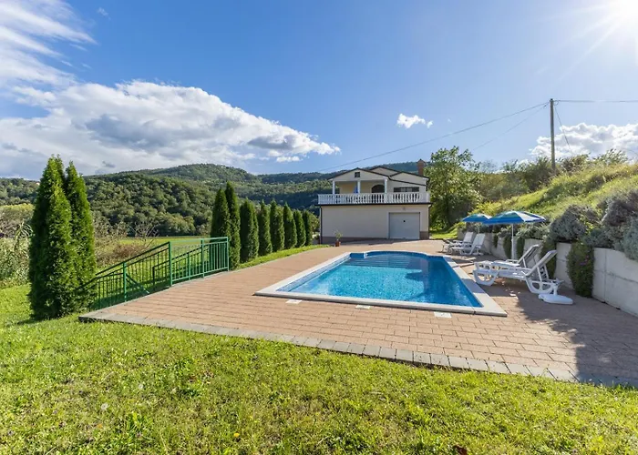 Daire Maria 1 With Shared Pool Buzet